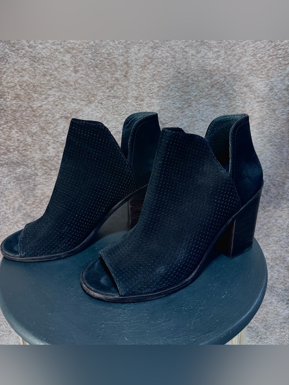 Steve Madden Black Womens Open-Toe Suede Perforated Block Heel Booties Size 9.5